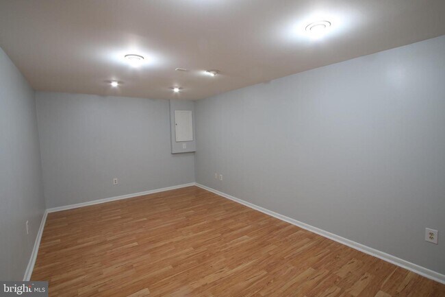 Building Photo - 11021 Outpost Dr