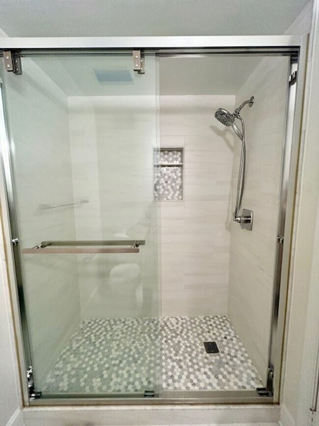 Building Photo - 10939 Wickshire Way