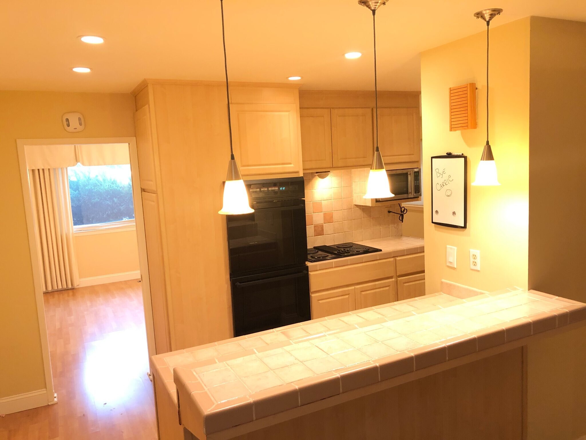 Building Photo - 251 Silverado Ct
