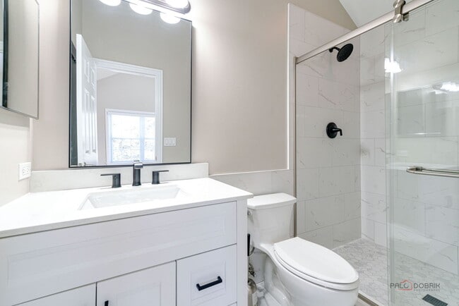 Building Photo - 18599 W Sterling Ct