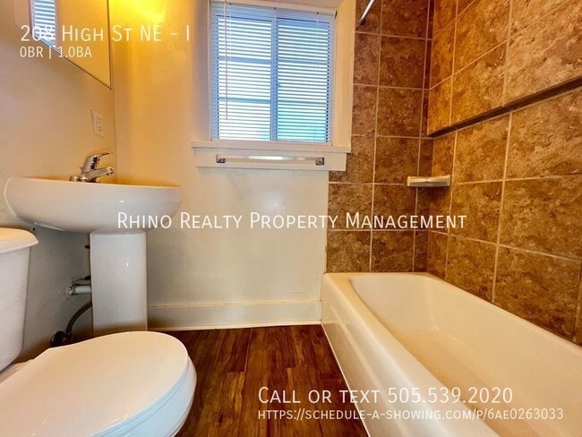 Building Photo - 208 High St NE