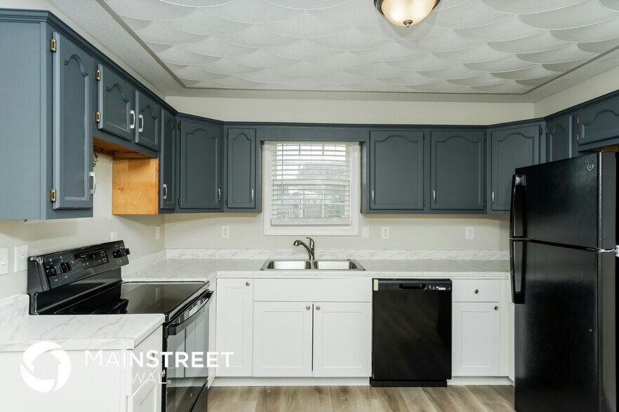 Building Photo - 395 Ashley Blvd