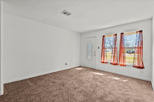 Building Photo - 1002 Orange St