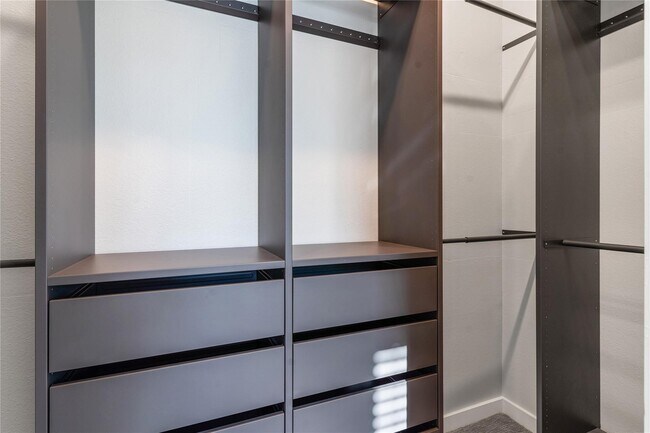 Building Photo - 4705 Thornton Grove