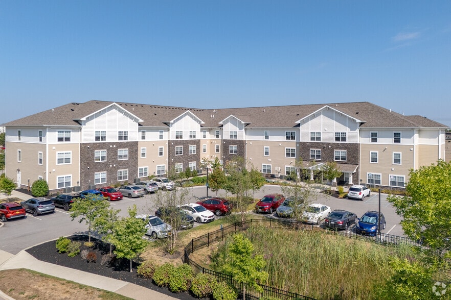 Building Photo - Alberta Place