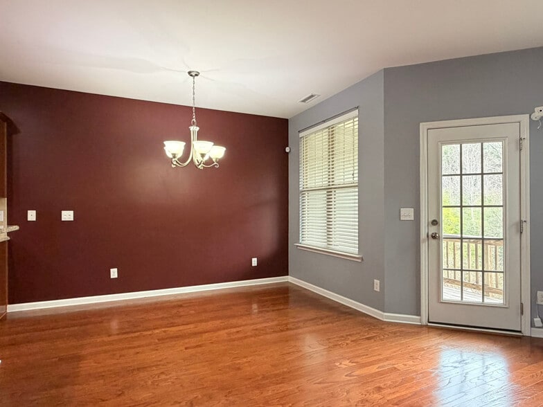 Building Photo - 8268 Primanti Blvd