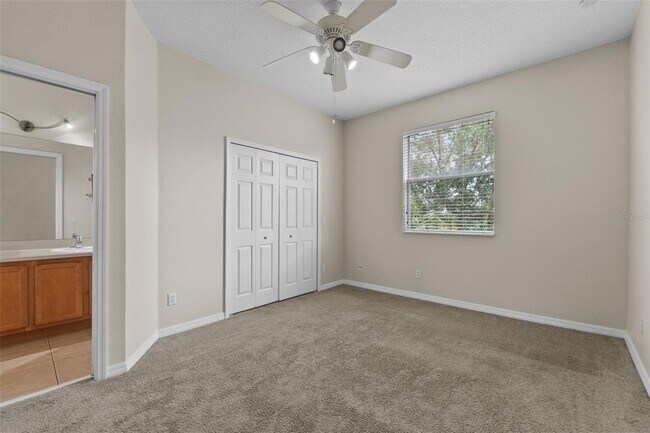Building Photo - 10325 Manderley Way