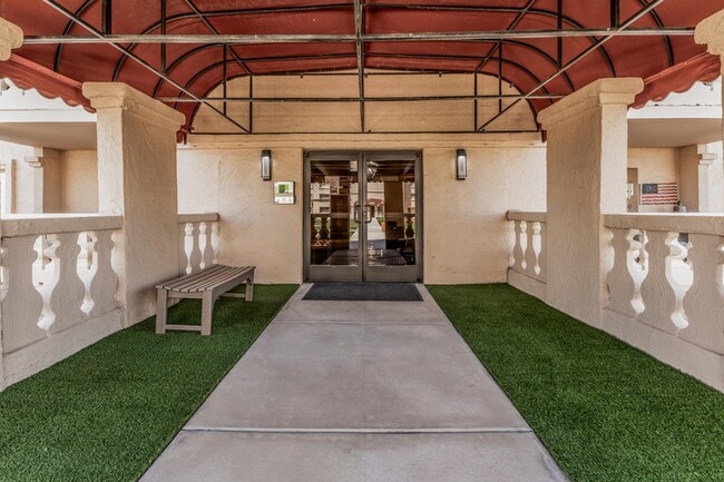 Building Photo - 7950 E Camelback Rd