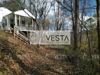 Building Photo - 118 Pine Hill Dr