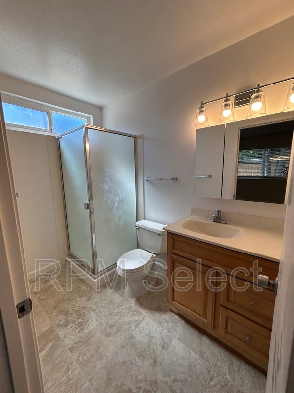 Building Photo - 855 Gaylene Ct