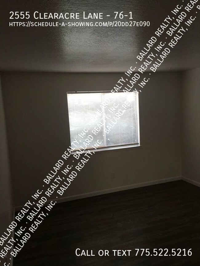 Building Photo - One bedroom, One bath downstairs condo wit...