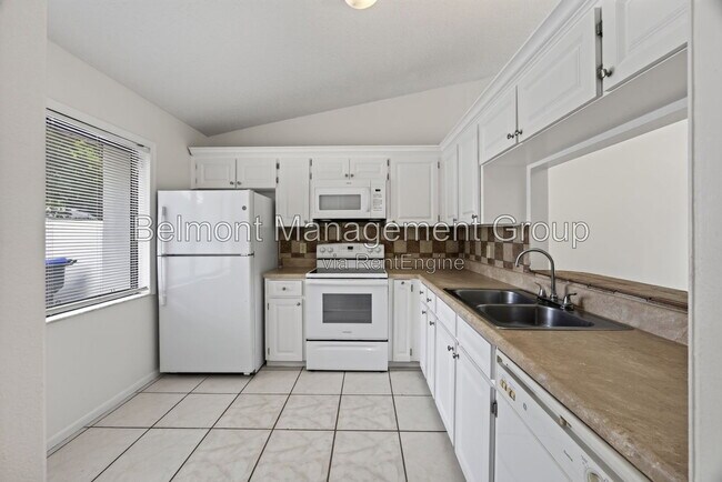 Building Photo - 7690 Timber River Cir