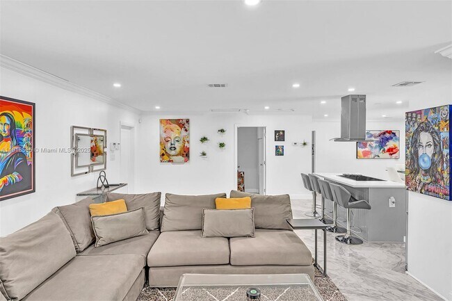 Building Photo - 2191 SW 27th Ln