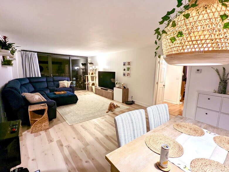 Building Photo - 3031 N Ocean Blvd