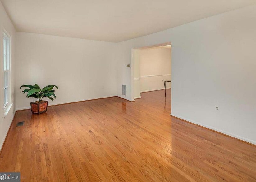 Building Photo - 3903 Carroll Ct