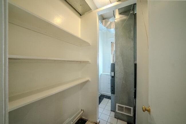 Building Photo - 7916 S Throop St