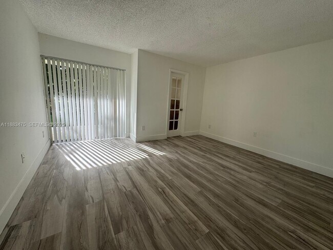 Building Photo - 20424 NW 15th Ave