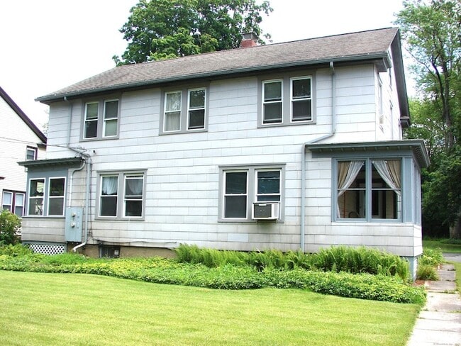 Building Photo - 393 Plainville Ave