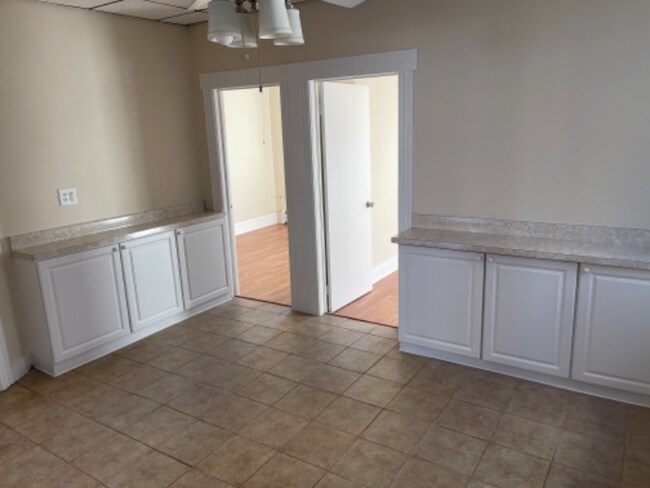 Building Photo - 31 Blakeley Pl