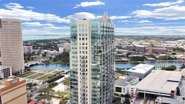 Building Photo - 777 N Ashley Dr