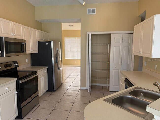 Building Photo - 3406 Amaca Cir