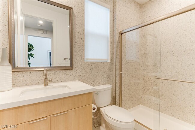 Building Photo - 214 Abbey Hill St