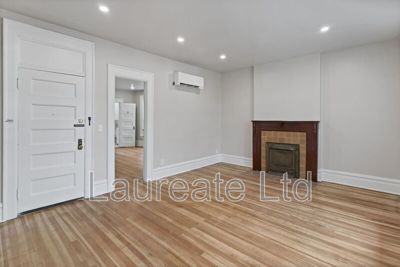 Building Photo - 1058 N Pearl St