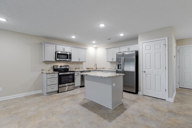 Building Photo - 307 Breckinridge Cir