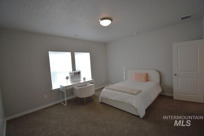 Building Photo - 19241 Red Eagle Wy