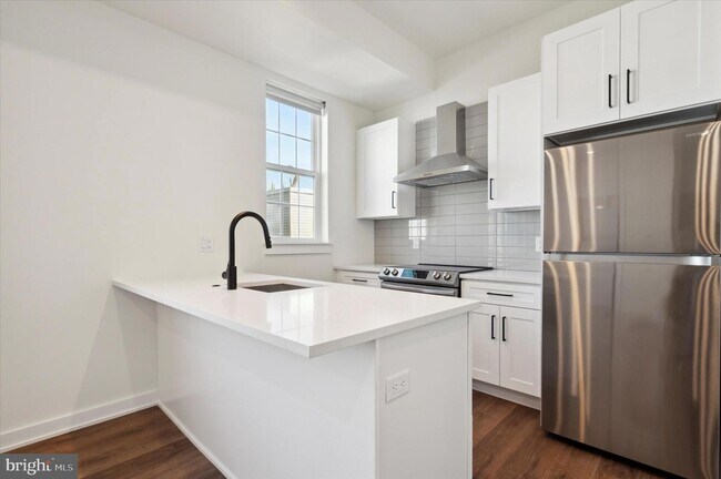 Building Photo - 2513 N Howard St