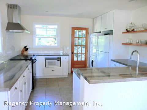 Building Photo - 2 br, 1 bath House - 7407 NE Hassalo Street