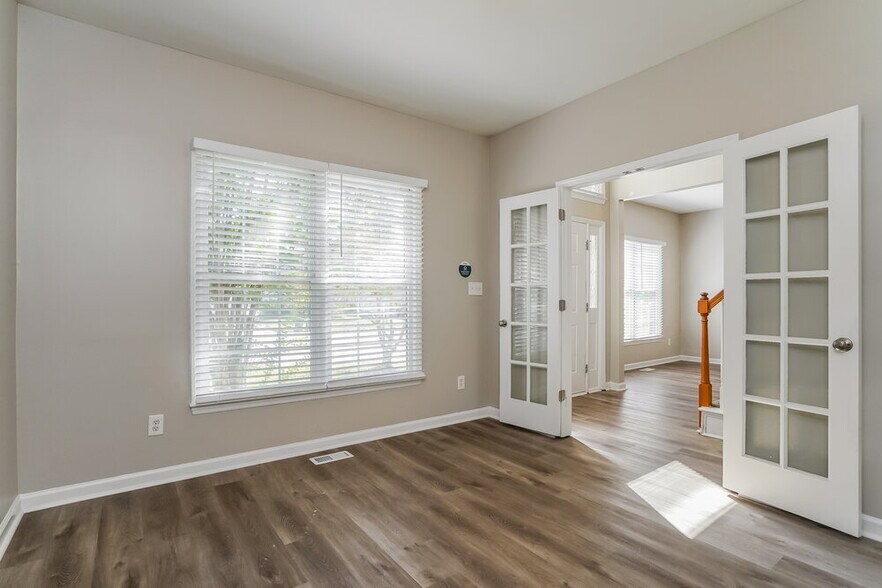 Building Photo - 8817 Whitby Ct