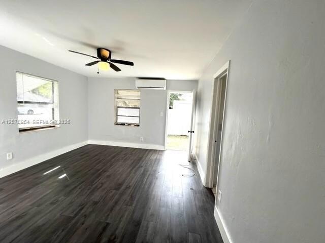 Building Photo - 504 N 57th Ave
