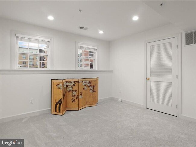 Building Photo - 7980 Vigne Ct
