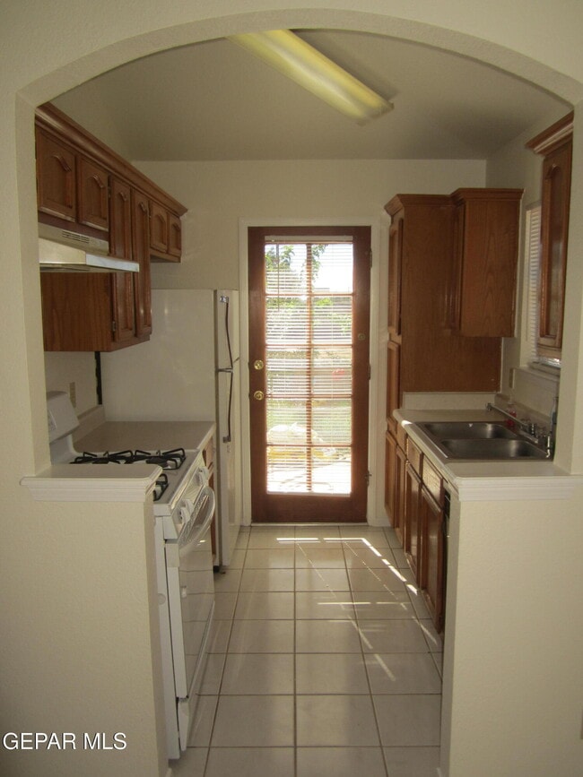 Building Photo - 11804 Kings Arms Ct