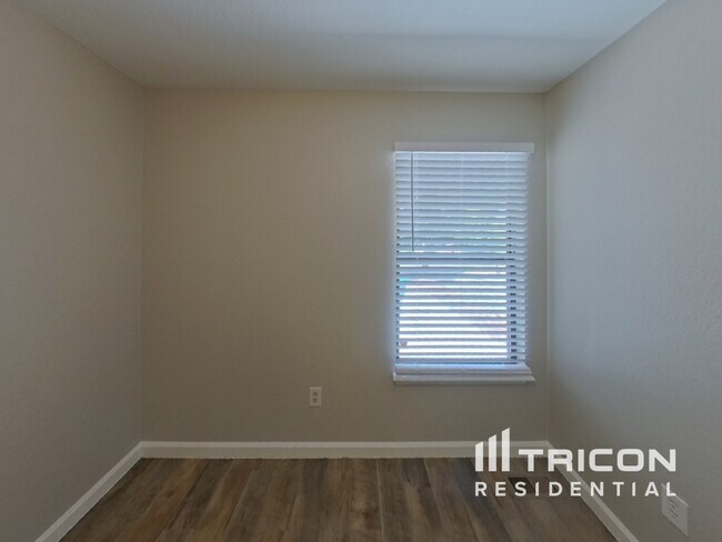 Building Photo - 3509 S Norfolk Way