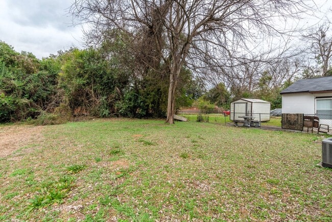 Building Photo - * Section 8 Voucher Welcomed* $1,000 - Just Updated 2 bed/1 bath house for rent Augusta!!!