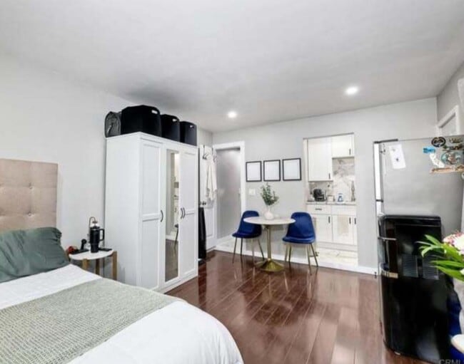 Building Photo - Renovated Chula Vista Studio - For Rent