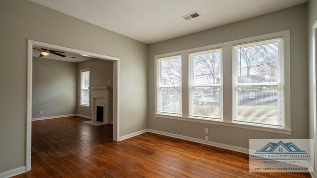 Building Photo - 901 Hermitage Dr