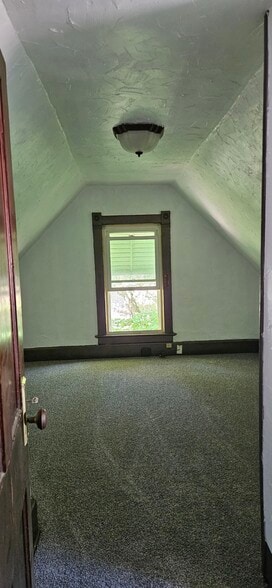 Building Photo - 129 N Bergan Ave