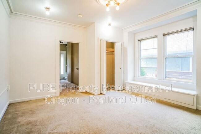 Building Photo - 5257 N Harvard St