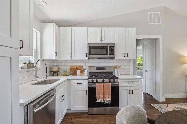 Building Photo - 3703 Tower View Ct