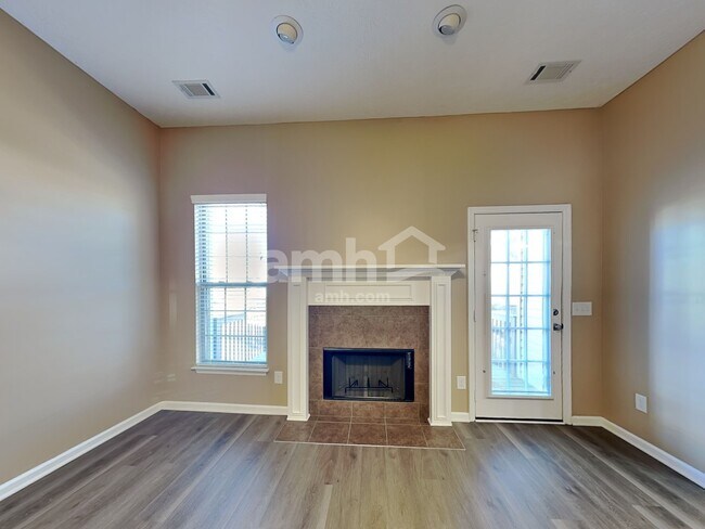 Building Photo - 115 Otter Glen Dr