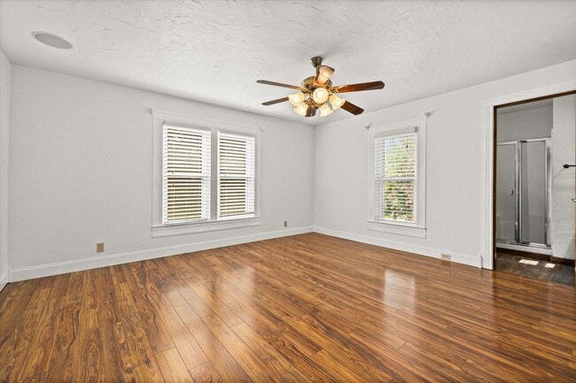 Building Photo - 4 Bed, 4 Bath on .62/acre! Close to BSU!