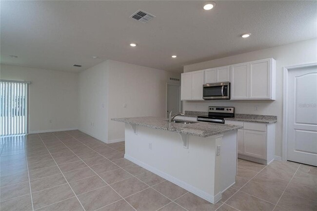 Building Photo - 2119 Tay Wes Dr