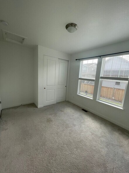 Building Photo - 656 Netta Dr