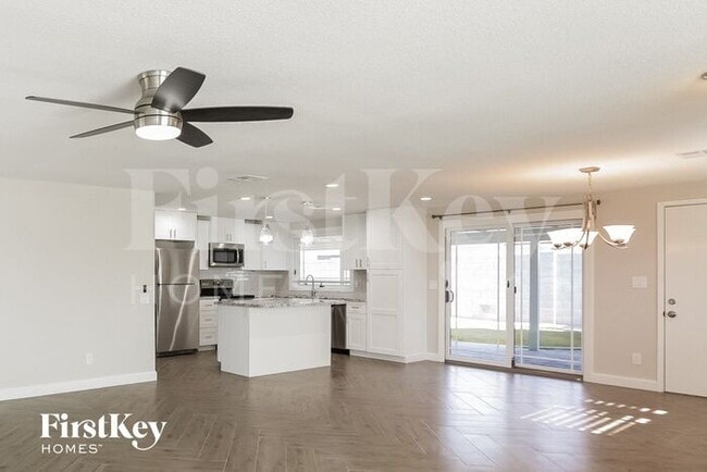 Building Photo - 2304 Kachina Ct