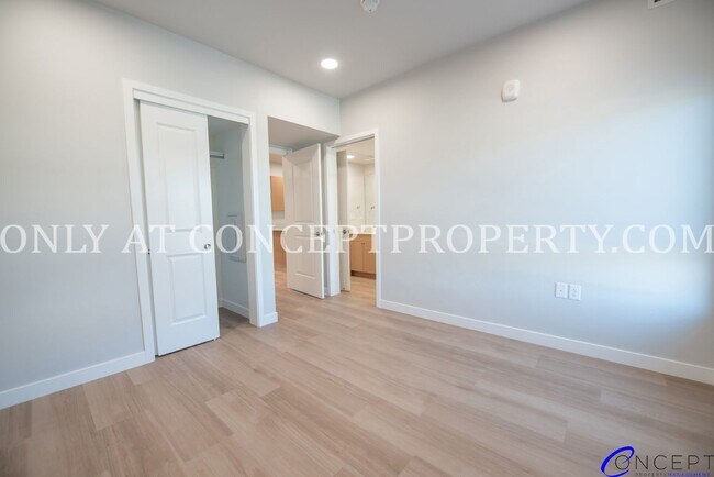 Building Photo - Brand-New Luxury Living with Mountain Charm at Studio Crossing - ***ONE MONTH RENT FREE(oac)***