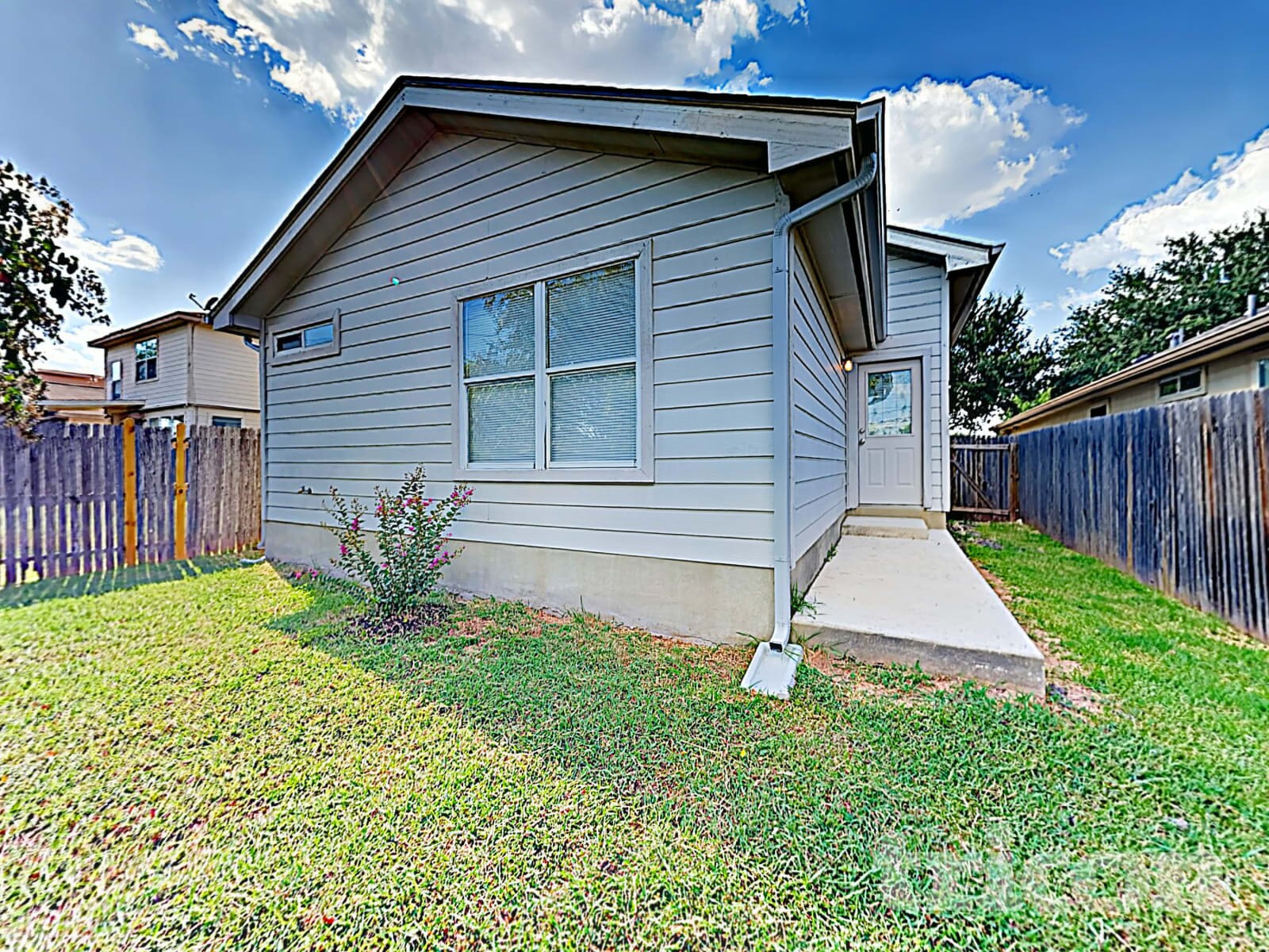 Building Photo - 6734 Sandy Point Dr