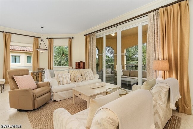 Building Photo - 2728 Tiburon Blvd E